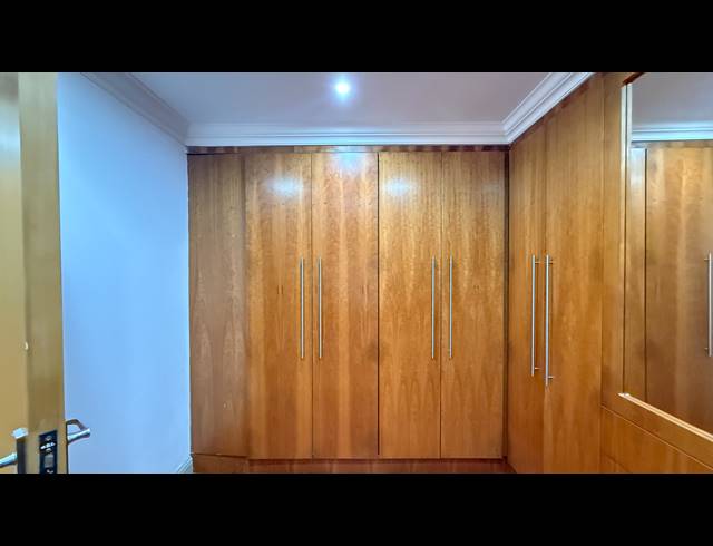 3 BEDROOM TOWNHOUSE TO LET IN ZIMBALI ESTATE
